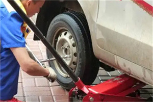 长哨营附近拖车24小时服务热线电话