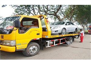 长哨营附近24小时汽车拖车服务热线