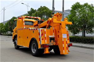 长哨营高速路拖车费