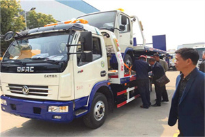 长哨营汽车道路救援拖车价格